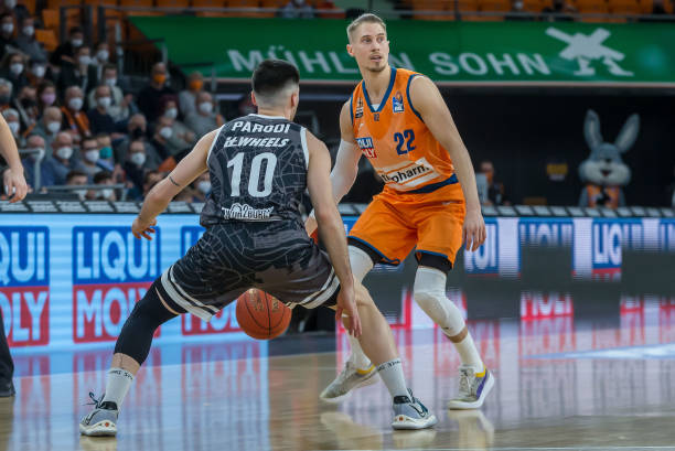 虽然声明中 虽然声明中