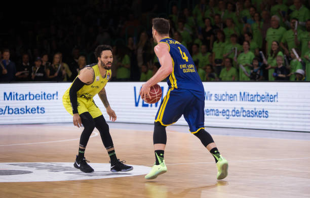 一场备受关 一场备受关