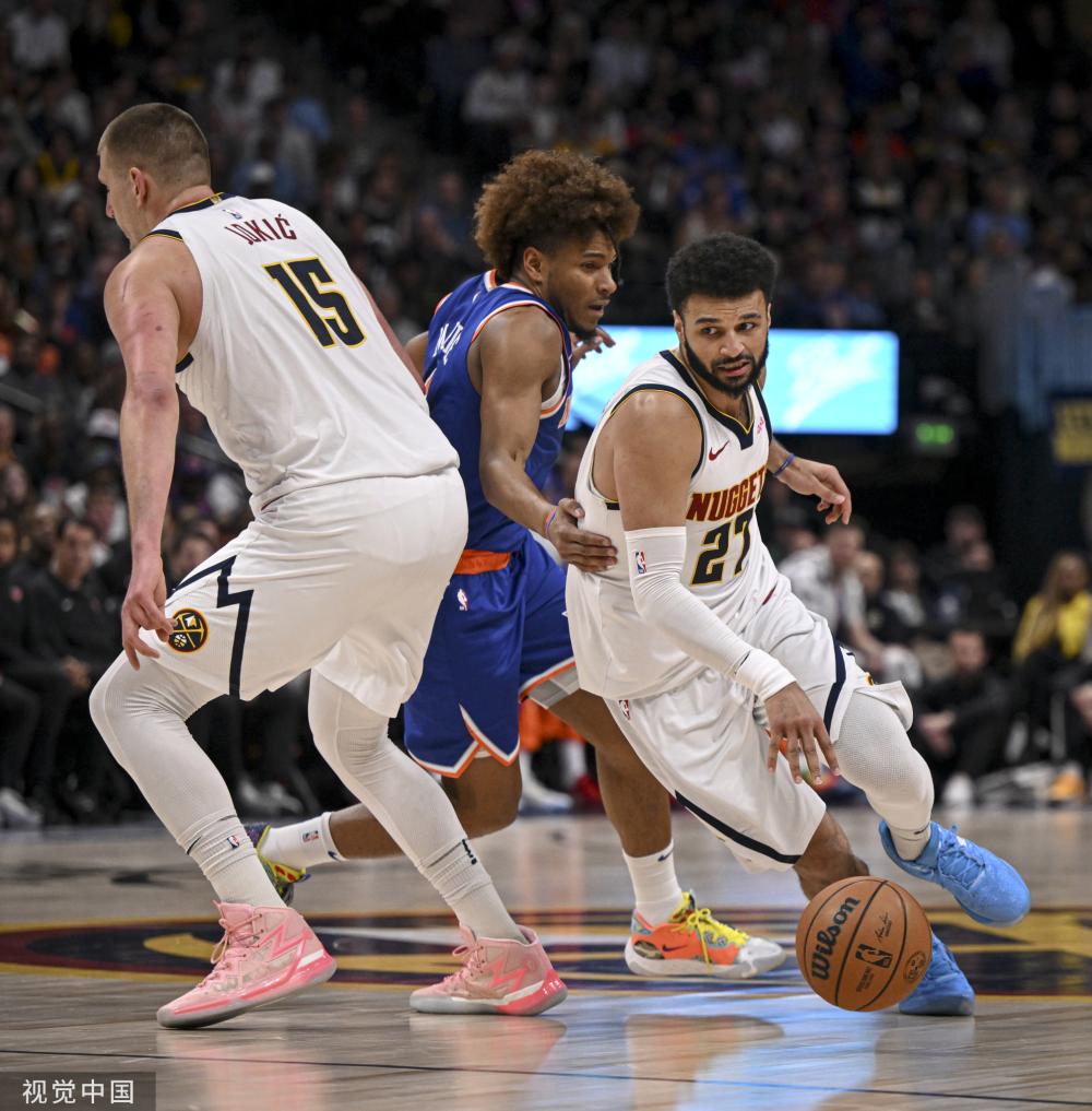 卡尔顿与周 卡尔顿与周